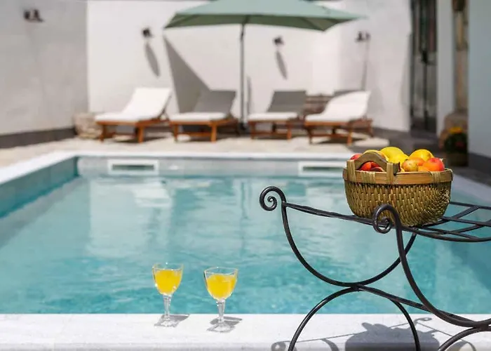 Case de vacanță Unit_type_terraced_house With Pool 55425 Grižane